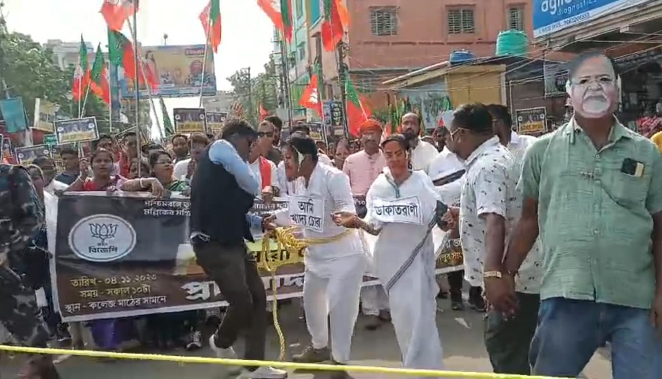 মেদিনীপুর কোতোয়ালী থানায় বিক্ষোভ!