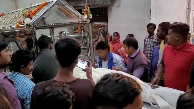 সার্জারি বিভাগের ভুলেই মৃত্যুর, ক্ষোভে মেদিনীপুর শহরবাসী!