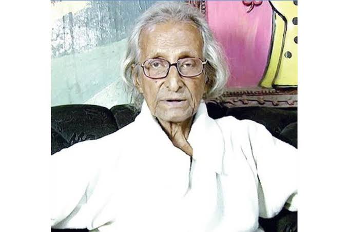 মইয়ের বদলে বই – সঞ্জীব চট্টোপাধ্যায়