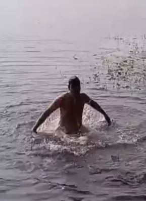 অভিনব কায়দায় বর্ষবরণ বাঁকুড়ার সদানন্দের!