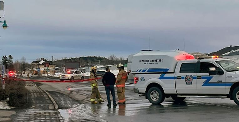 কানাডায় ভয়াবহ বিমান দুর্ঘটনা!