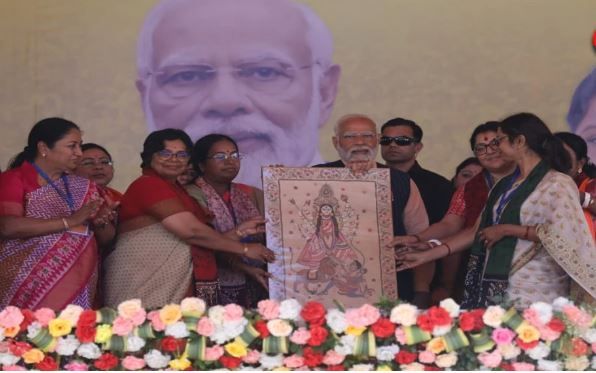 বাংলায় এসে প্রথমবার নিজের পরিবারের কথা বললেন প্রধানমন্ত্রী!