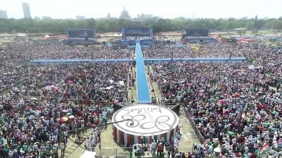 রবিবারটা ছিল তৃণমূলের শক্তি প্রদর্শনের দিন!