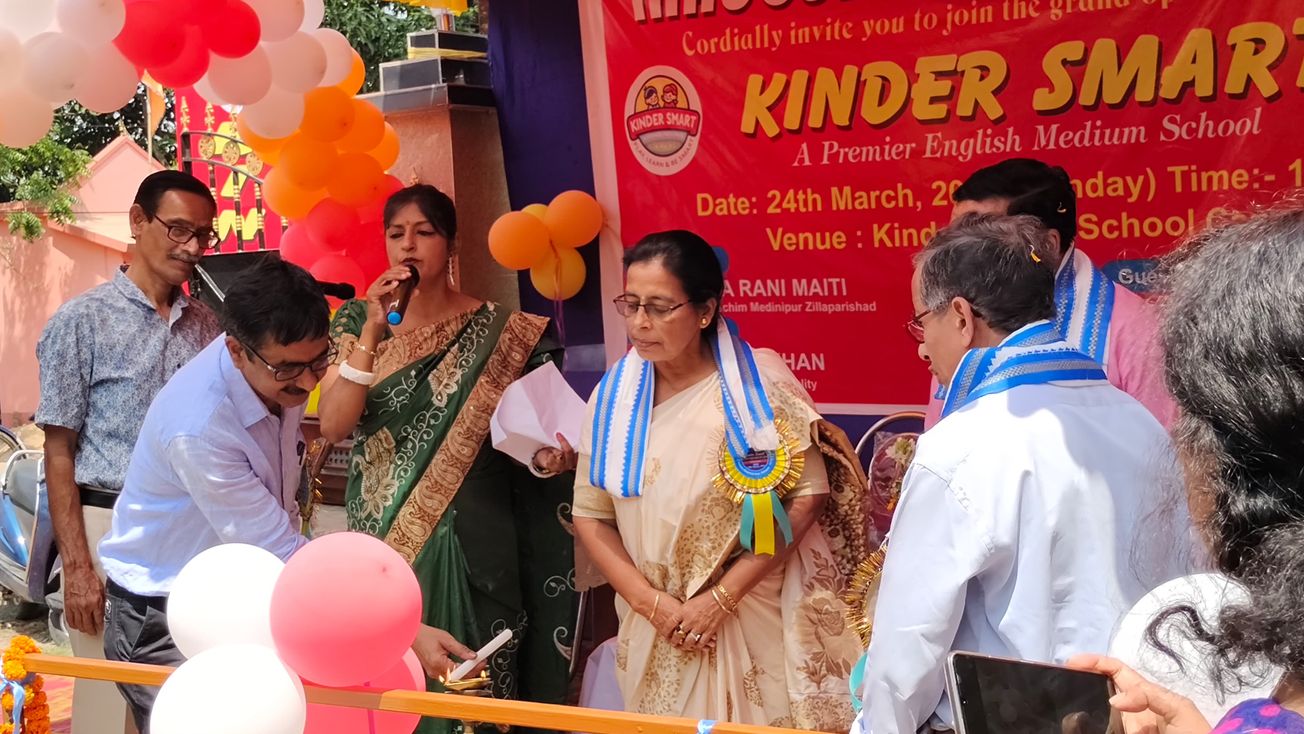 শিশু বান্ধব বিদ্যালয় হিসেবে যাত্রা শুরু করলো কিন্ডার স্মার্ট প্রি-স্কুল!