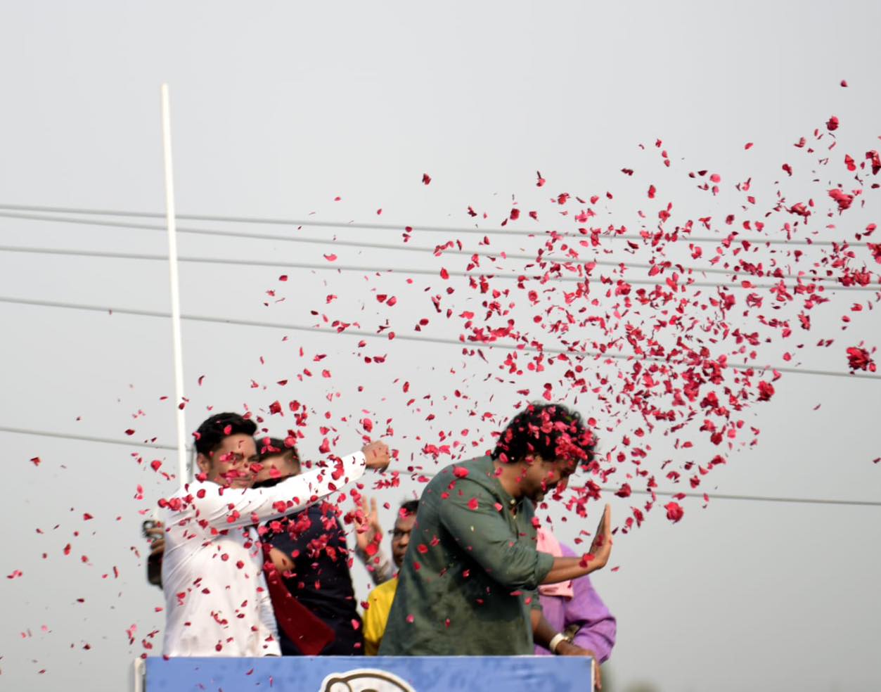 ঘাটালে প্রার্থী দেবকে পাশে নিয়ে বিস্ফোরক দাবি করলেন অভিষেক বন্দ্যোপাধ্যায়!