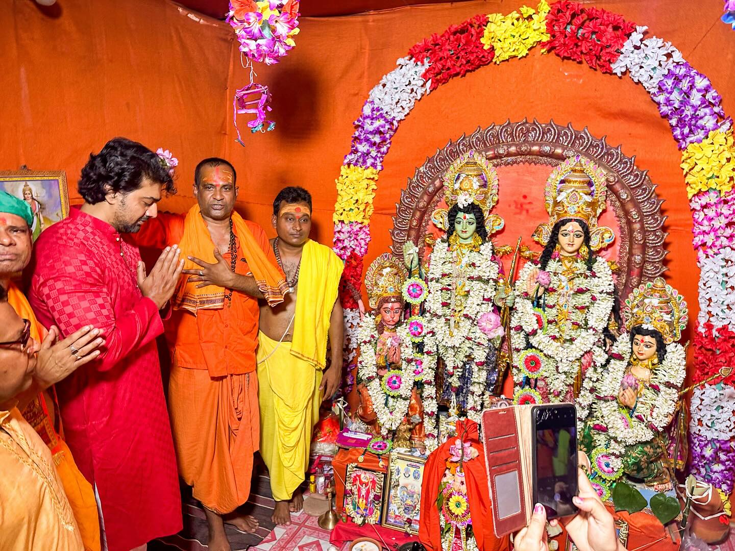 রাম নবমীর দিনে ঘাটালের রাম মন্দিরে পুজো দিয়ে প্রচারে দেব!