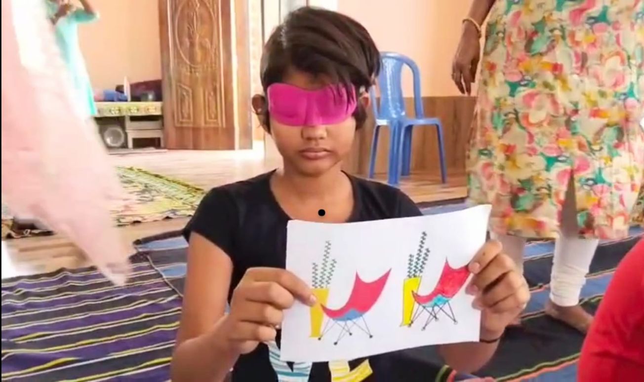 এবার যোগ্য ধ‍্যান এর মাধ্যমে আপনার শিশুর পঞ্চ ইন্দ্রিয়ের দ্বারা  মনস্তাত্বিক বিকাশ ঘটানোর লক্ষ্যে!