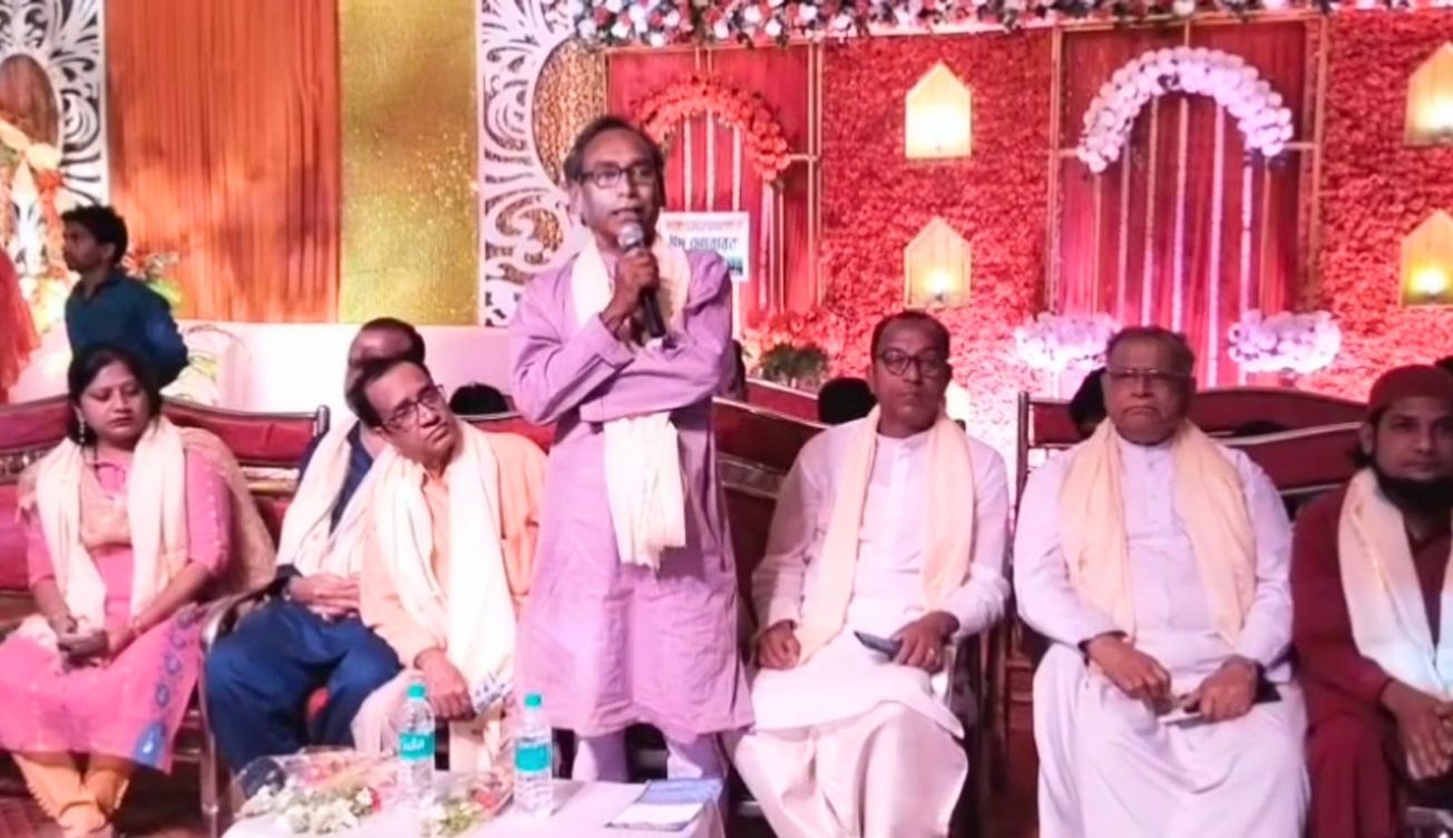 মেদিনীপুর শহরে কেরানিতলা ঈদ কমিটির উদ্যোগে বস্ত্র বিতরণ!