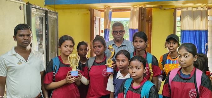 পশ্চিম মেদিনীপুর কাবাডি ফেডারেশন আয়োজিত, ভাদুতলা বিবেকানন্দ উচ্চ বিদ্যালয়ে বালিকা বিভাগ  চ্যাম্পিয়ন হলো !