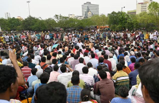 চাকরি বাতিলের রায় স্থগিতাদেশ দিল না সুপ্রিম কোর্ট!
