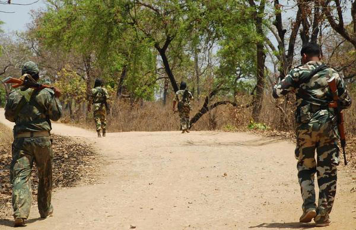 ছত্তিশগড়ে জওয়ানদের সঙ্গে সংঘর্ষে নিকেশ অন্তত ১৮ জন নকশাল !