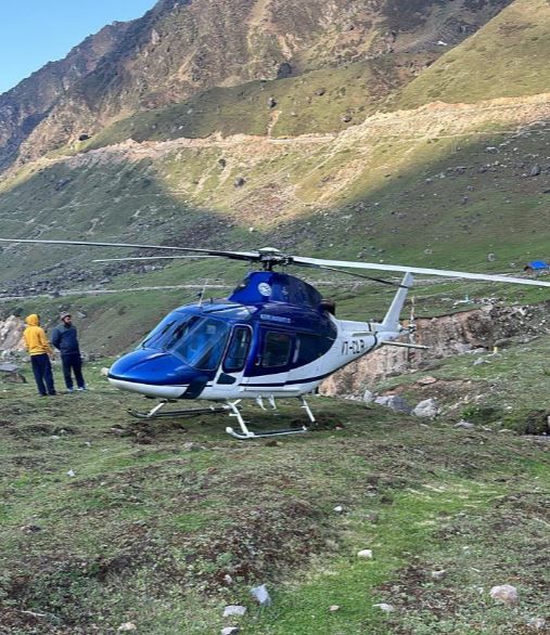 কেদারনাথে হেলিকপ্টার বড়সড় দুর্ঘটনার থেকে রক্ষা!