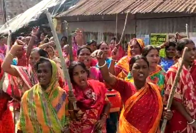 নির্বাচন চলাকালীন নতুন করে উত্তপ্ত সন্দেশখালি!