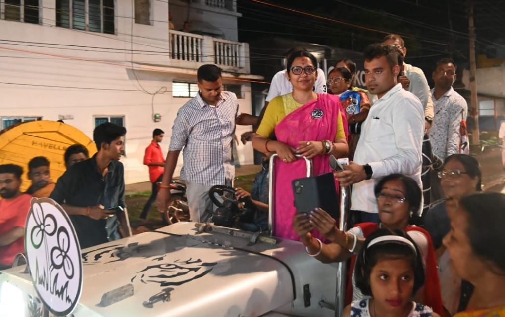 মেদিনীপুর লোকসভা কেন্দ্রে তৃণমূল কংগ্রেসের হয়ে লড়াই করছেন জুন মালিয়া!