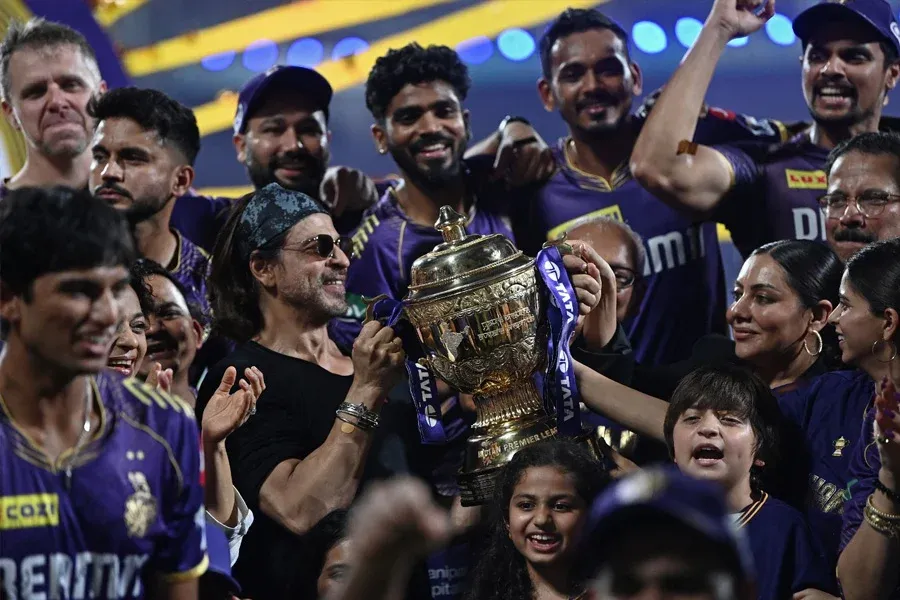 IPLচ্যাম্পিয়ন KKR ! শহরের বাতাসে  ভাসছে, ‘করল, লড়ল, জিতল রে’ সুরধ্বনি!