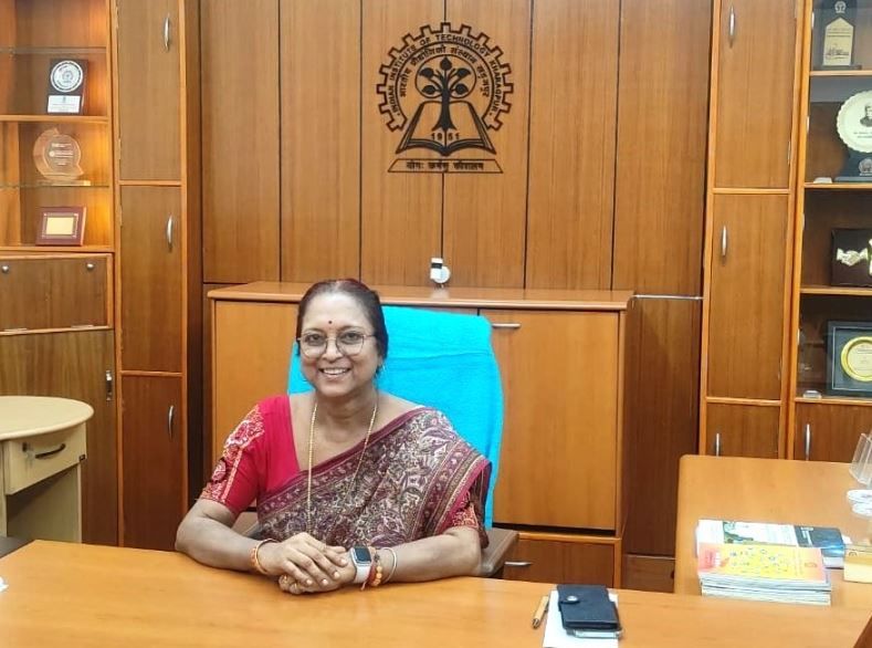 দেশের প্রথম IIT-এর প্রথম মহিলা  ডেপুটি ডিরেক্টর  অধ্যাপক রিন্টু ব্যানার্জী!
