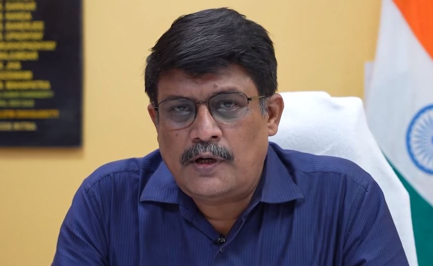 আর নয় বিনা টিকিটে যাত্রা!ট্রেনের টিকিট কাটা নিয়ে বড় পদক্ষেপ নিতে চলেছে রেল!