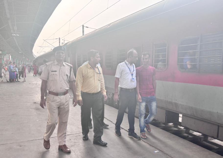 ধরা পড়লে দেওয়া হবে শাস্তি কঠোর ভাবে জানিয়ে দিলো রেল!