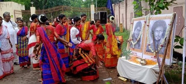 মেদিনীপুর ও খড়্গপুরের হুল দিবস পালন!