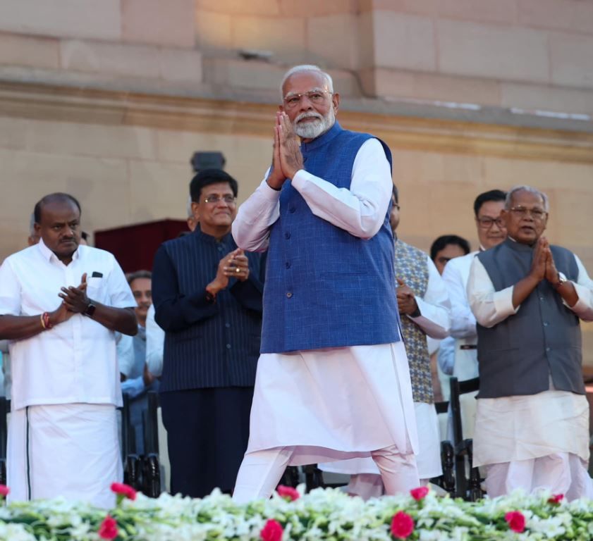 ২৪ ঘণ্টার মধ্যেই কাজ শুরু মোদির, আবাস যোজনায় বড়সড় বদল!