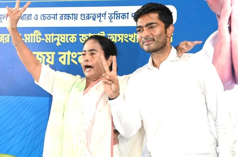 অভিষেক ব্যানার্জি : চিকিৎসার কারণে রাজনীতি থেকে সাময়িক বিরতি!