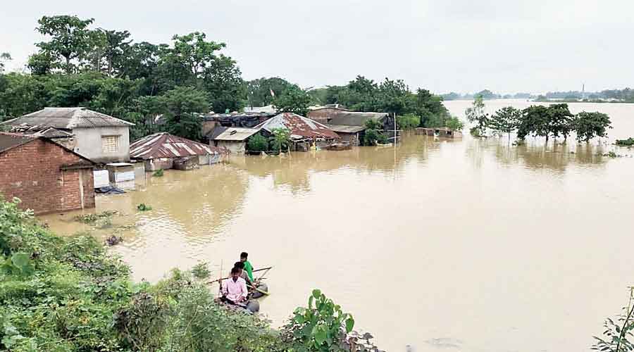 বাজেটে ঘাটালের 'মাস্টার প্ল্যান' প্রকল্পে কোনও টাকাই বরাদ্দ হল না, বন্যা মোকাবিলায়ও বঞ্চিত বাংলা!
