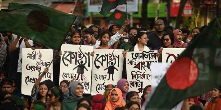 উত্তাল বাংলাদেশ,দফায় দফায় সংঘর্ষ,মৃতের সংখ্যা বেড়ে ৩২!