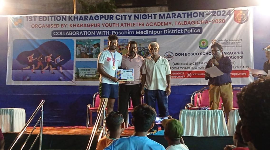 পশ্চিম-মেদিনীপুরের প্রথমবার  খড়গপুর সিটি নাইট ম্যারাথন!