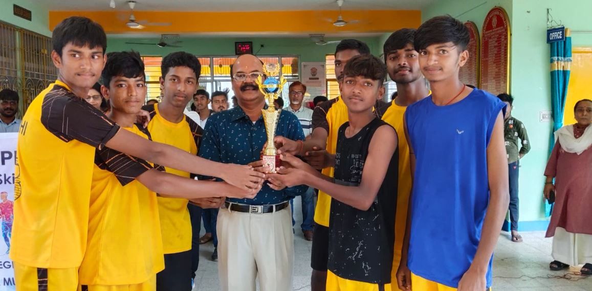 মুর্শিদাবাদ জওহর নবোদয়  বিদ্যালয়ে অনুষ্ঠিত হলো বার্ষিক ক্রীড়া প্রতিযোগিতা!