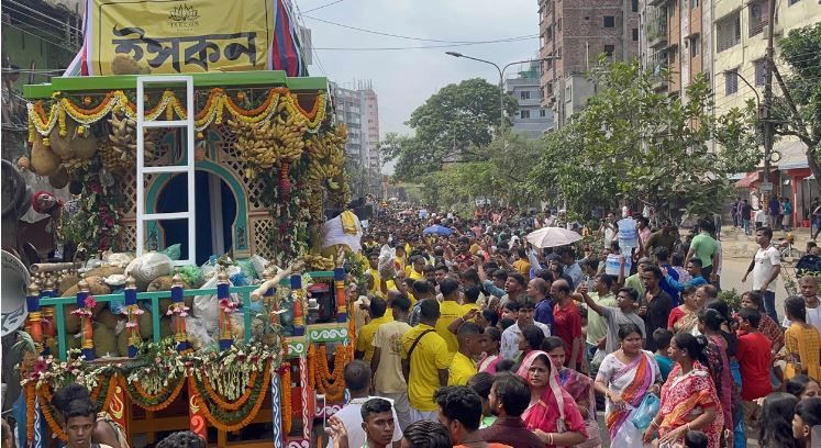বাংলাদেশের রাজধানীতে শ্রী শ্রী জগন্নাথ দেবের রথযাত্রা পালিত হলো!