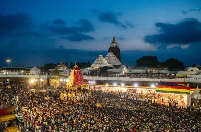 পুরীতে রথ টানার সময় হুড়োহুড়িতে দমবন্ধ হয়ে ভক্তের মৃত্যু!