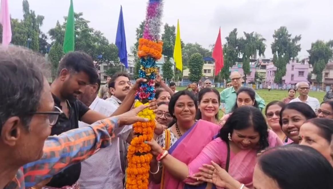 বিধাননগর সর্বজনীন দুর্গোৎসব কমিটির শুভ খুঁটিপুজো!