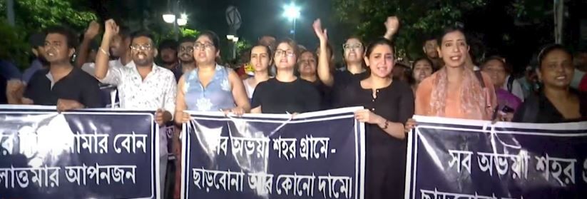 তিলোত্তমার বিচার চেয়ে এবার পথে টলিউড!