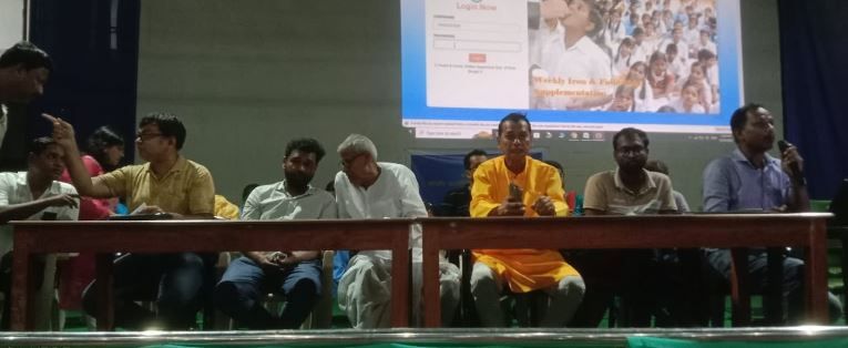 ছাত্র ছাত্রীদের আয়রন ট্যাবলেট খাওয়ানো ও রিপোর্ট নিয়ে শিক্ষকদের নিয়ে বৈঠক কেশপুরে!