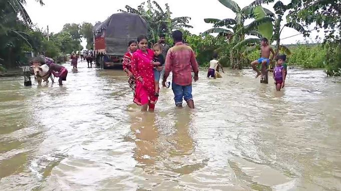 বর্ষার পরই ঘাটাল মাস্টার প্ল্যান রূপায়নে শীলাবতী নদী নিম্নাংশে কাজ শুরুর দাবীতে মেদিনীপুরের জেলা শাসক ও সেচ দপ্তরের আধিকারিকের নিকট  স্মারকলিপি!