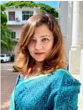 আটক শিক্ষার্থীকে ছাড়ানোর সময় ঢাকা বিশ্ববিদ্যালয়ের নারী শিক্ষকের ওপর হামলা করল পুলিশ!