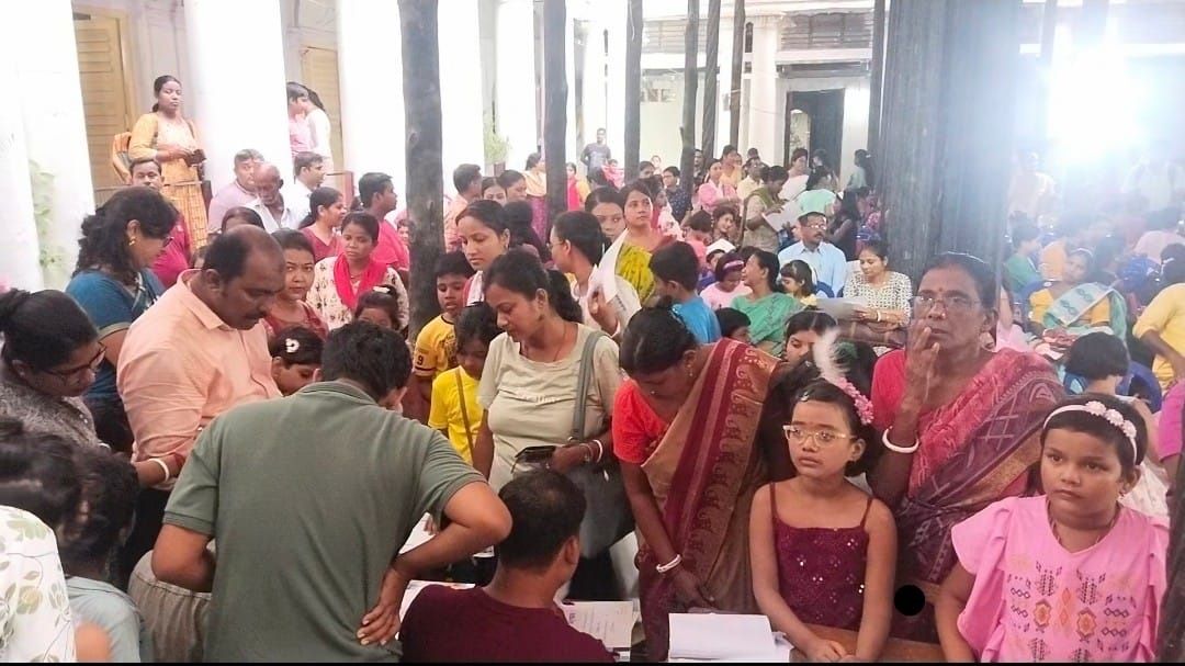 ডঃ সর্বপল্লী রাধাকৃষ্ণনের জন্মদিনে মেদিনীপুর শহরে  রাজা রামমোহন চিলড্রেন অ্যাকাডেমী পরিচালনায় হল বিভিন্ন প্রতিযোগিতার প্রাইজ বিতরণের অনুষ্ঠান!