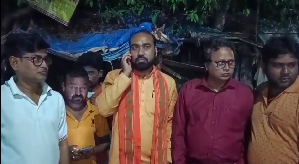 মেদিনীপুর কেন্দ্র থেকে বিজেপির প্রার্থী হচ্ছেন শুভজিৎ রায়!