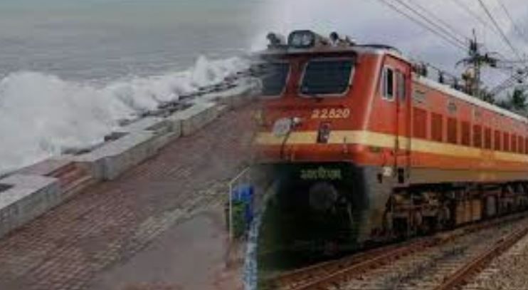 শক্তিশালী ‘ডানা’ ঘূর্ণিঝড়ের  বহু লোকাল এক্সপ্রেস ,মেল ট্রেন এবং বন্দে ভারত  ও বাতিল করা হয়েছে!