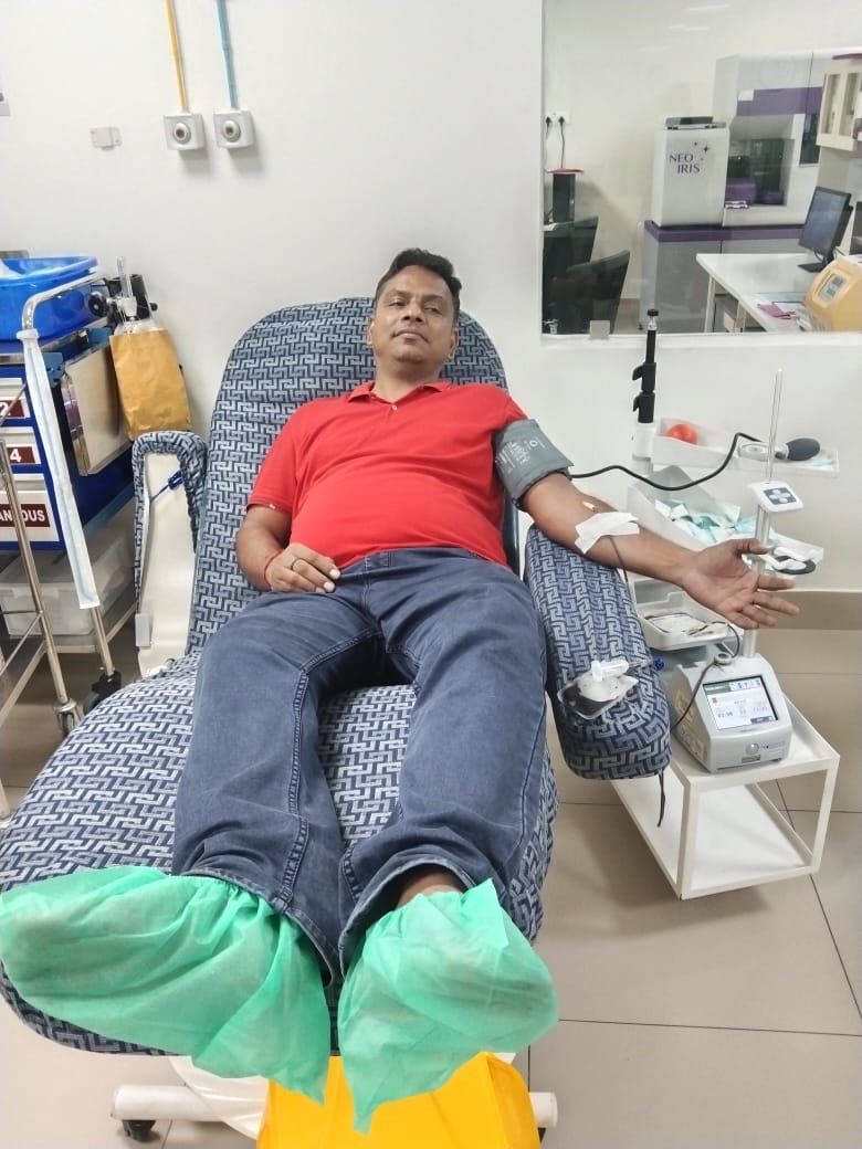 ভেলোরে চিকিৎসাধীন বাংলাদেশের শিশু জাবিরের অপারেশনের প্রয়োজনে রক্ত দিলেন মেদিনীপুরের "সুরজিৎ সরকার"!