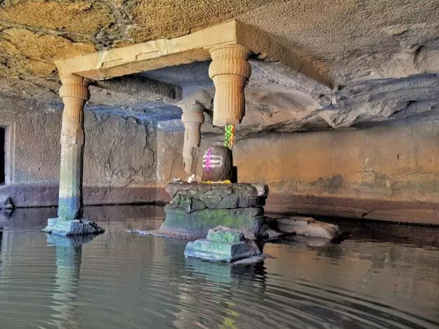 কেদারেশ্বর গুহা মন্দির সম্পর্কে কি জানেন!গোপন রহস্য লুকিয়ে আছে!