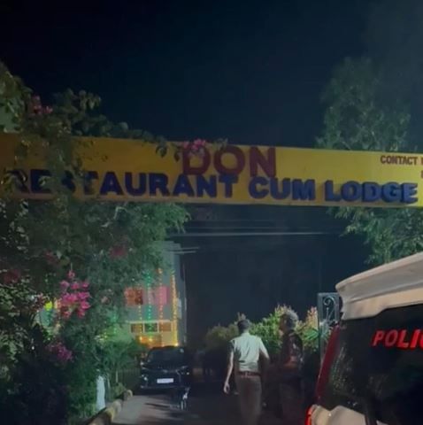 খড়গপুর লোকাল থানার অন্তর্গত  বিজেপির প্রধান বিমল দাস (টিঙ্কু) এর হোটেলে অভিযান চালিয়ে মধুচক্র ভাঙলো পুলিশ!