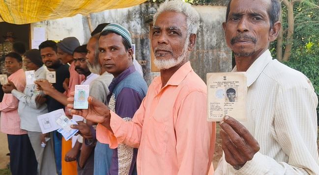 বেলা ১১টা পর্যন্ত ভোট পড়ল ৩০.০৩  শতাংশ!