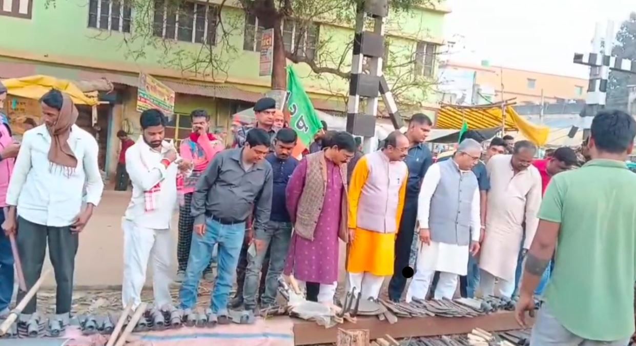 পশ্চিম মেদিনীপুর জেলার গড়বেতা ১, ২ ও ৩ নম্বর ব্লকে অনুষ্ঠিত হলো বিজেপির সদস্য সংগ্রহ অভিযান!