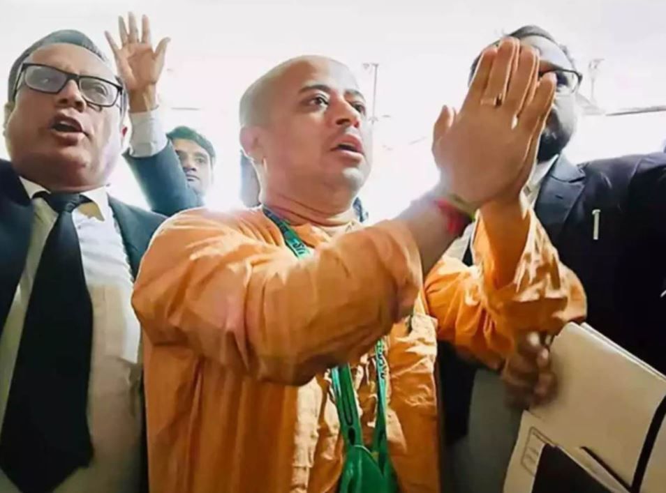 ইসকনের ১৭ জনের ব্যাঙ্ক অ্যাকাউন্ট ফ্রিজ করে দেওয়া হয়েছে!