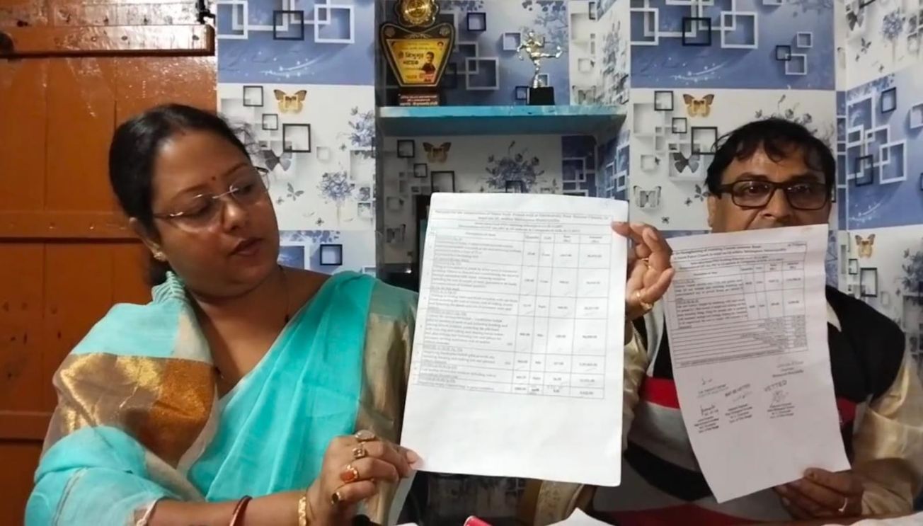 ওয়ার্ডের বিভিন্ন কাজের খতিয়ান তুলে ধরলেন 14 নম্বর ওয়ার্ড কাউন্সিলর!