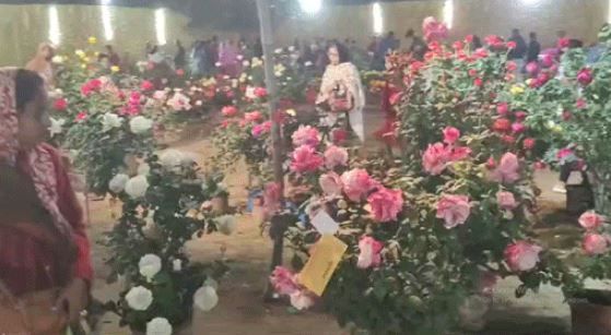 বাঁকুড়া জেলা পরিষদ অডিটরিয়াম হল প্রাঙ্গনে  শুরু হলো ৩৮ তম পুষ্প প্রদর্শনী ও পুষ্প প্রতিযোগিতার!