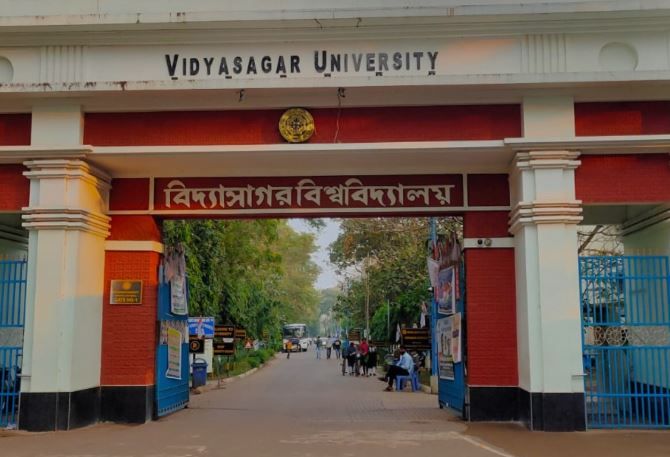 এআই মাস্টার,চ্যাট জিপিটি-সহ একাধিক বিষয়ে কোর্স করার সুযোগ নিয়ে এসেছে বিদ্যাসাগর বিশ্ববিদ্যালয়!