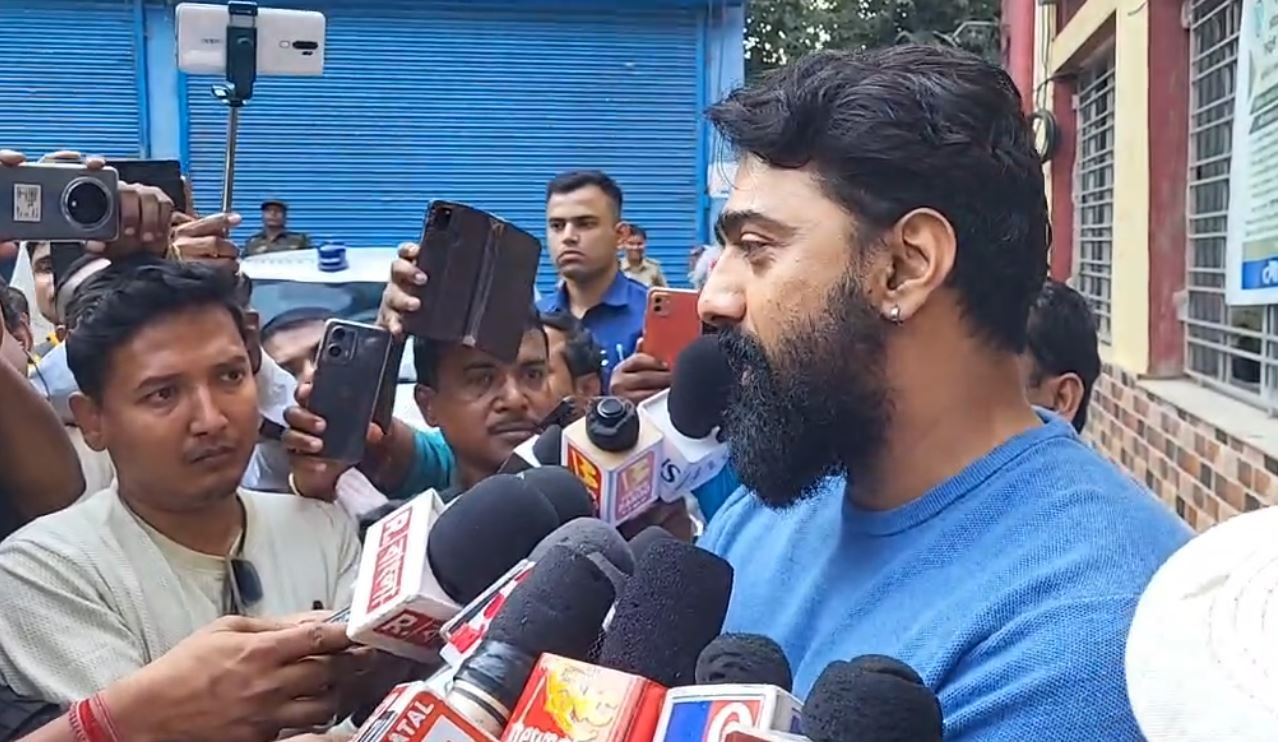 ঘাটাল মাস্টার প্ল্যান নিয়ে কি বললেন লোকসভা নির্বাচনে তৃতীয়বারের ঘাটালে সাংসদ দেব!