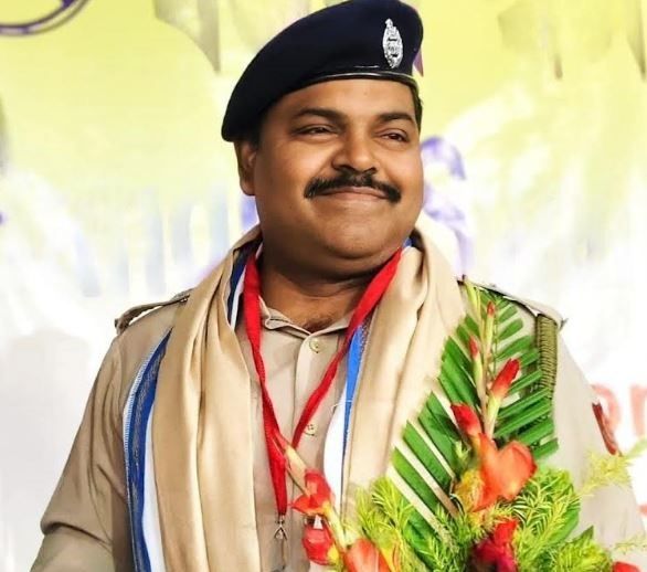 খড়গপুর থানার ইন্সপেক্টর রাজীব কুমার পালকে পুলিশ ভবানী ভবনে বদলি!